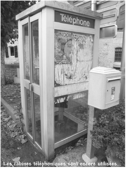 cabine téléphonique de Montcuq